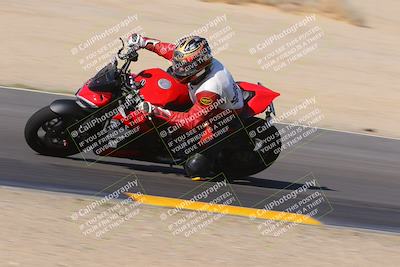 media/Oct-08-2022-SoCal Trackdays (Sat) [[1fc3beec89]]/Turn 9 Inside (10am)/